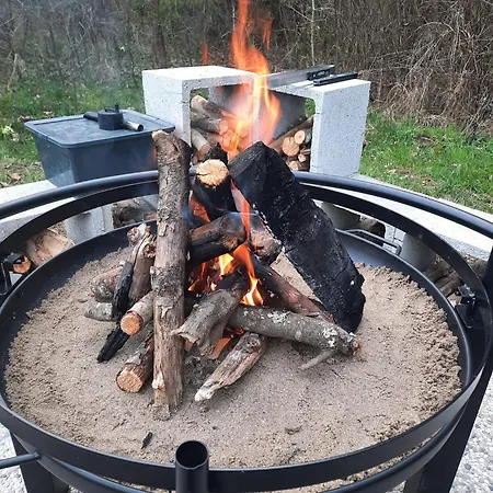 Glamping Merida Vendeghaz Apartmán *